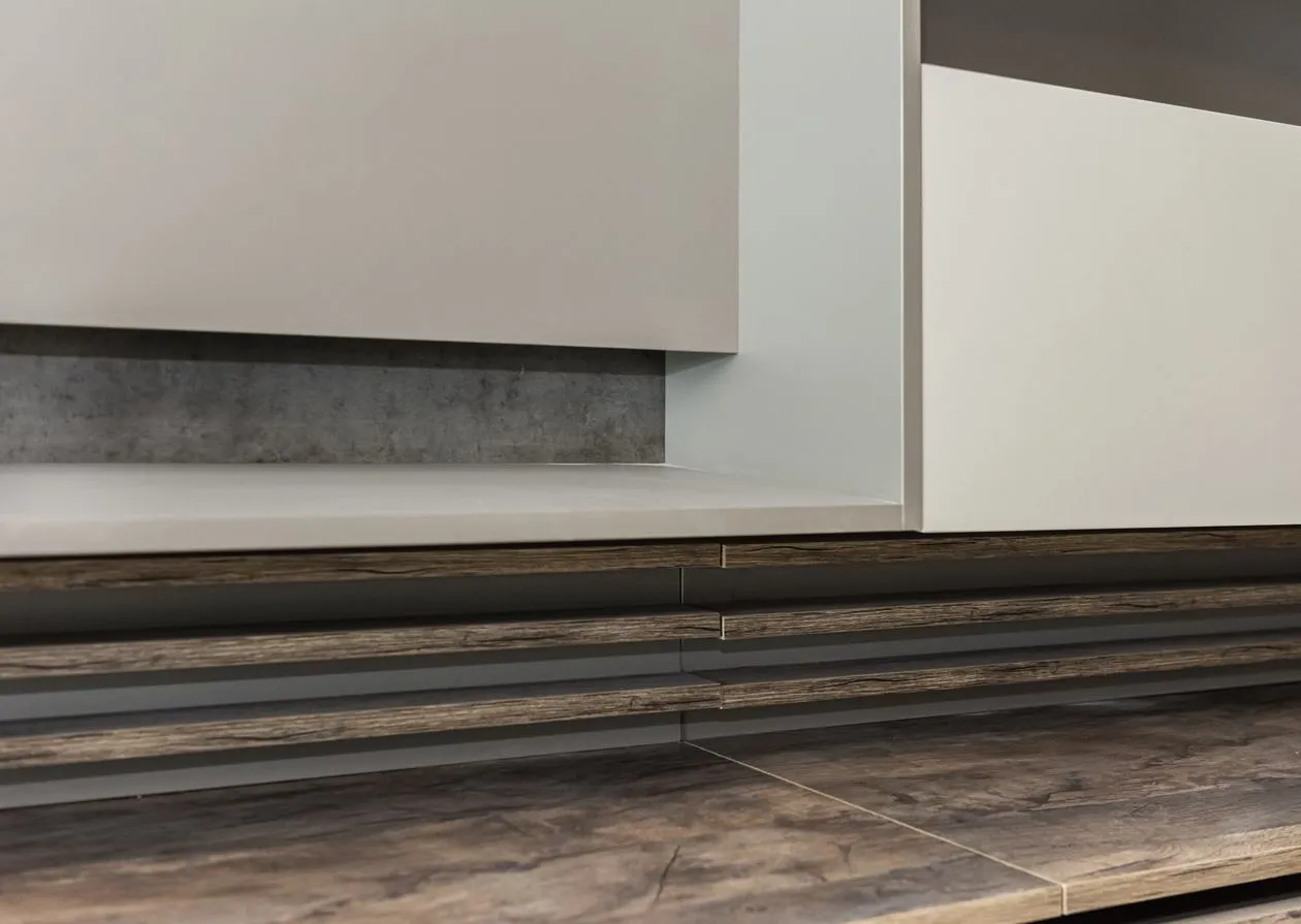 Mobila Bucatarie pe un perete, unita cu Living-Room si Hol, 63m², x H 244cm — foto 6 din 36