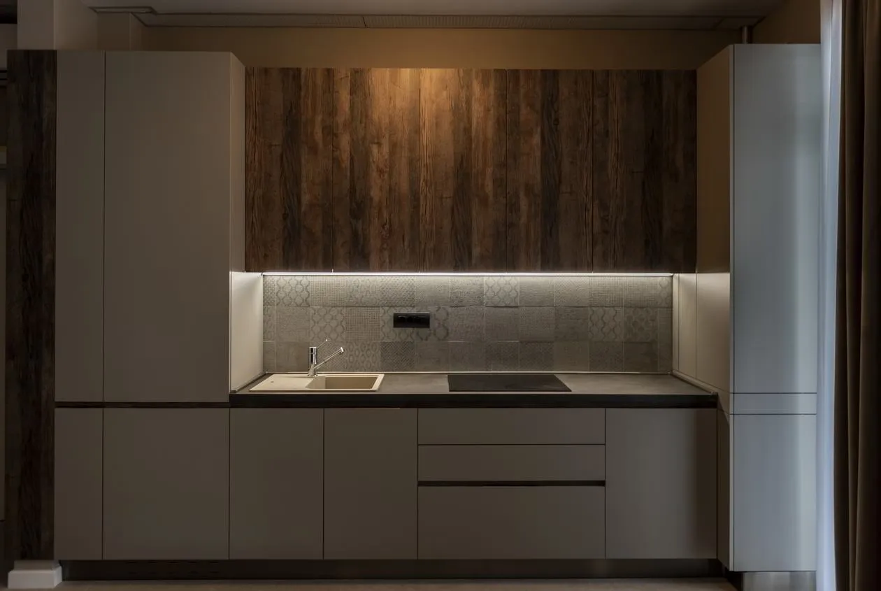 Mobila Bucatarie pe un perete, unita cu Living-Room si Hol, 63m², x H 244cm — foto 15 din 36